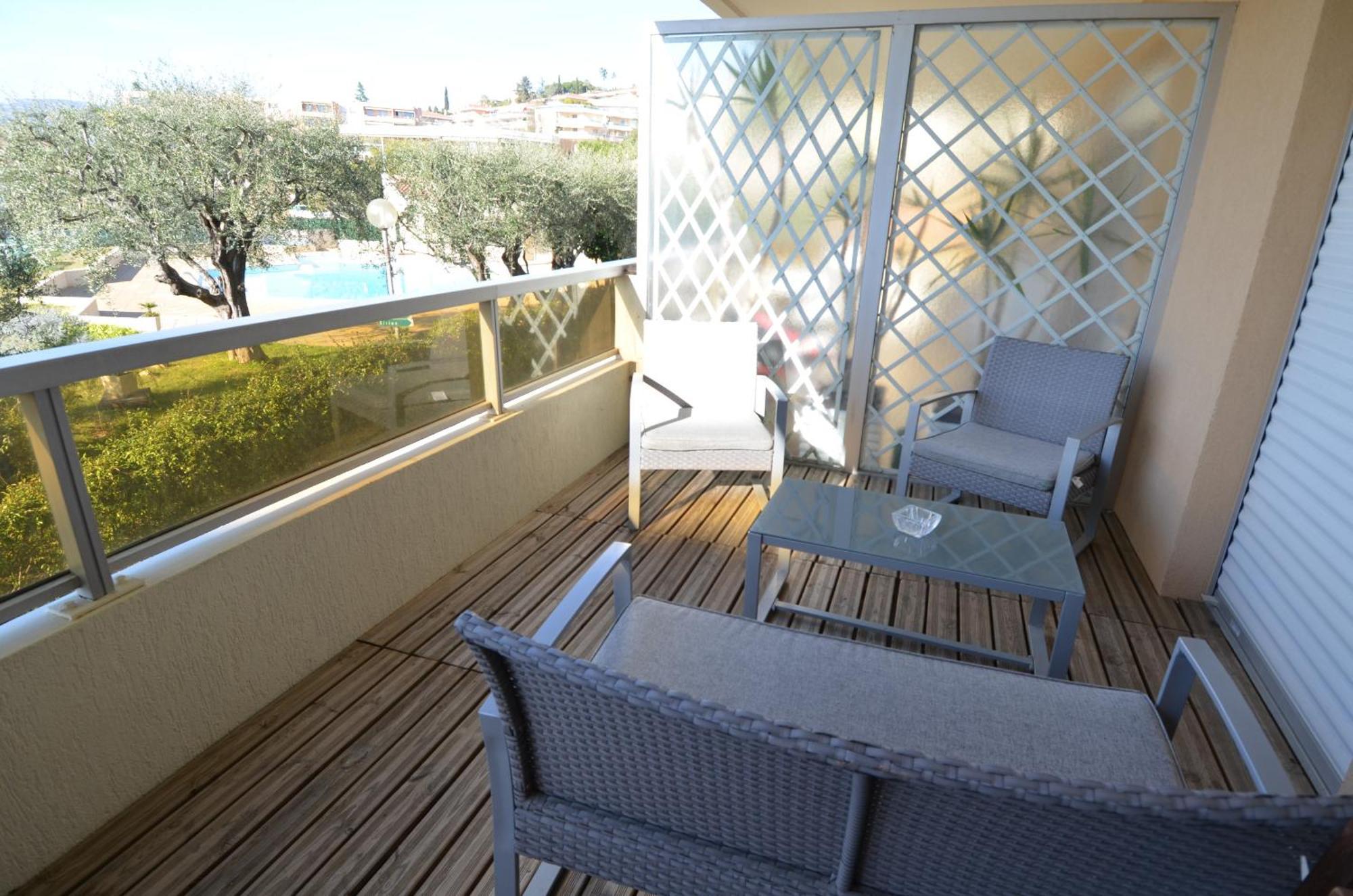 Appartement 5 personnes avec piscine sur la Corniche Fleurie à Nizza Esterno foto
